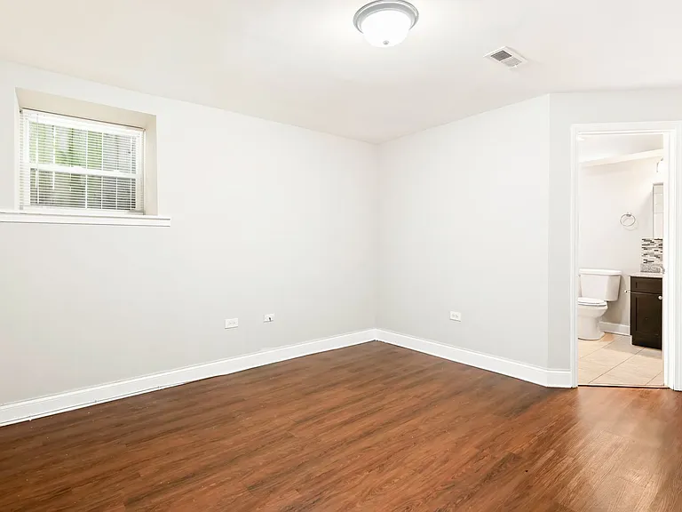 4129 S Michigan Ave — Photo 14