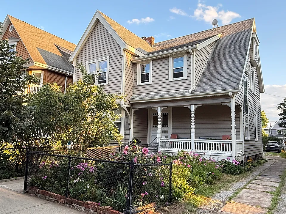 36 Mayfield St #2