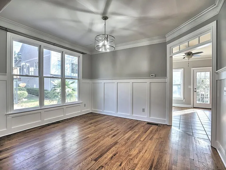 975 Odessa Dr NW — Photo 13