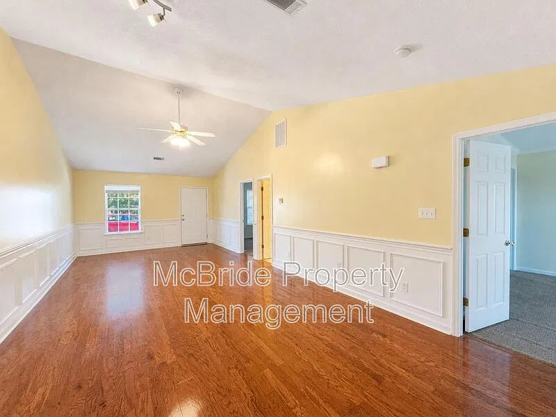 2 bed, 2.0 bath, 1092 sqft, $1,300 — Photo 4