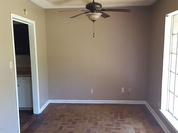 2nd image of 3217 New York Ave