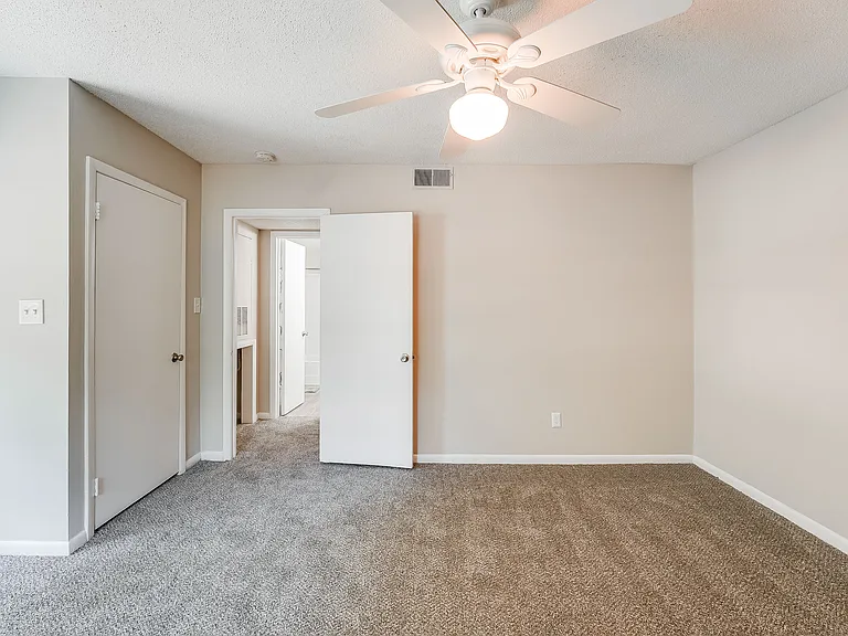 Pine Ridge Apartments — Photo 50