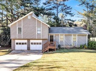 450 Valley Woods Cir SE, Conyers, GA 30094