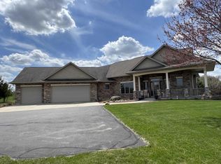 11219 W Golf Cir, Janesville, WI 53548