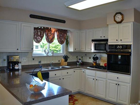 3rd image of 15430 Cousteau Dr
