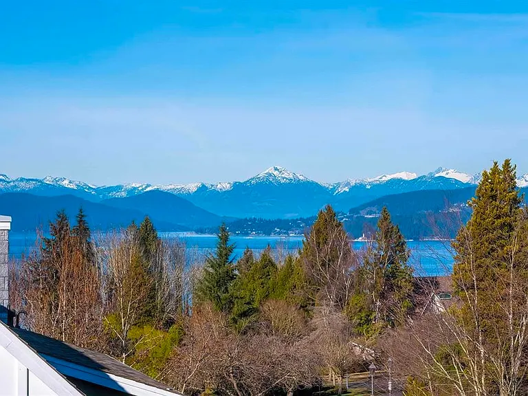 6015 Iona Dr #400 — Photo 4