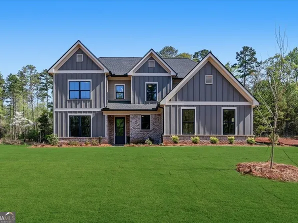 191 Thoroughbred Run, Hoschton, GA 30548