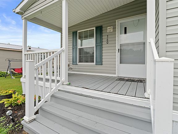 2nd image of 360 Snowbury St