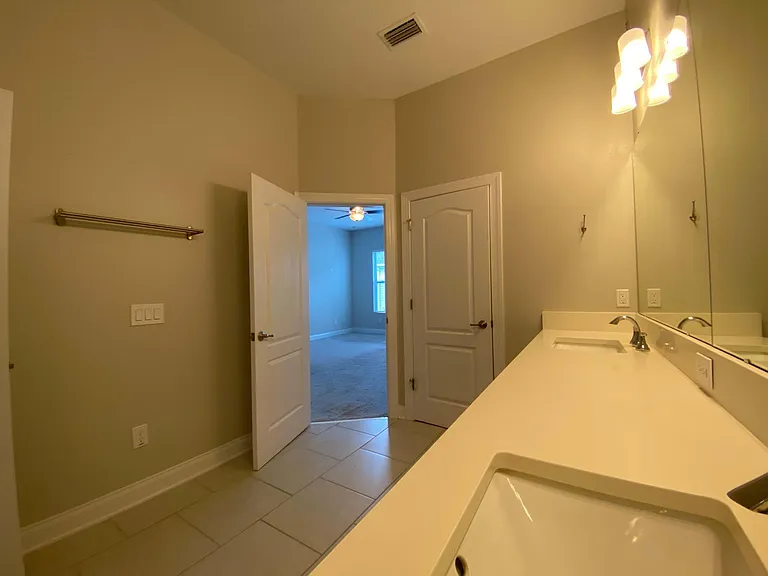 1011 Lychee Ct — Photo 15