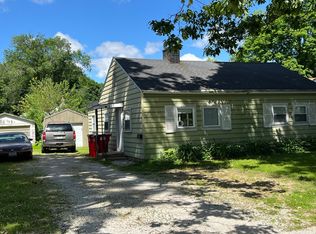 307 N Carson Ave, Champaign, IL 61821