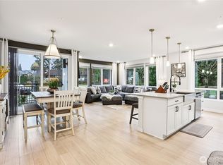 14598 Westminster Way N #102, Shoreline, WA