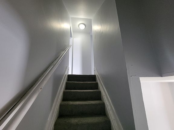 5th image of 675 Stanley Ave #675