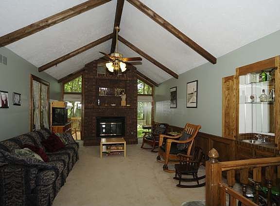 2nd image of 11911 Gow Ln