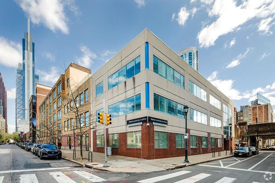 1st image of 2112 Arch St #512