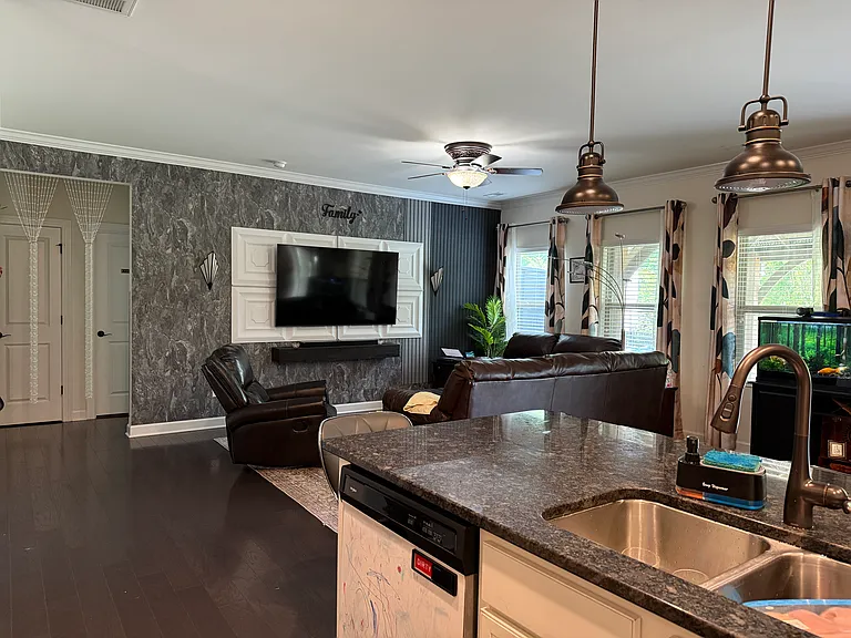 5815 Fenway Dr — Photo 6