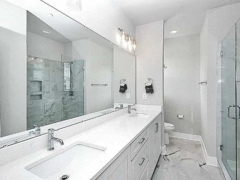 1103 Shuman View Ct — Photo 18