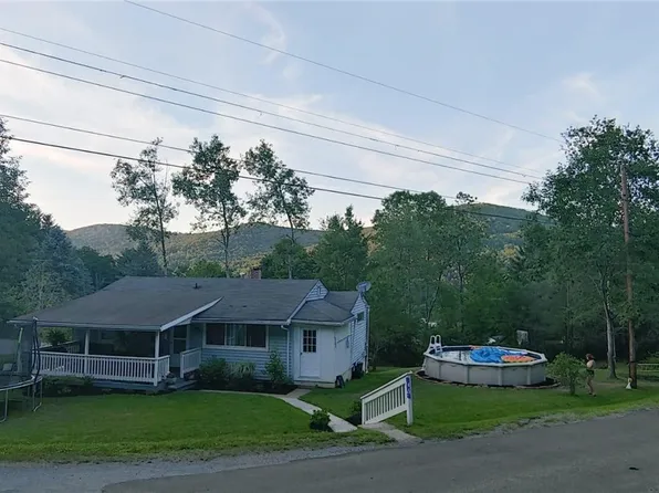 45 Chris Dr, Bradford, PA 16701