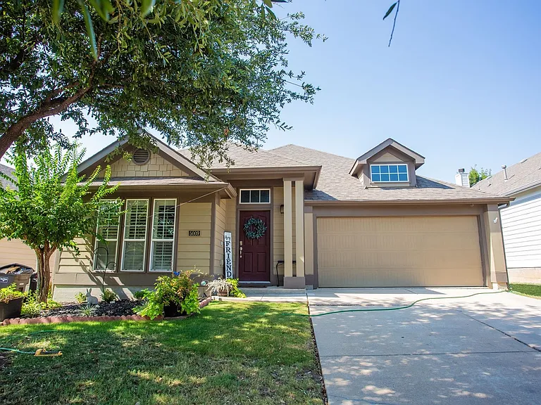 5009 Cassidy Ln — Photo 1