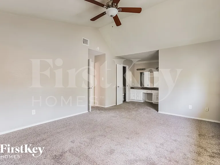 3303 Sycamore Springs Dr — Photo 11