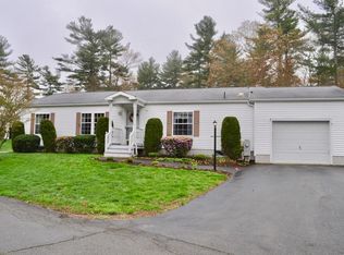 1802 Oak Point Dr, Middleboro, MA 02346