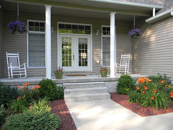 3rd image of 17 Abby Ct