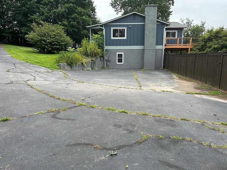 175 Youngs Cove Rd — Photo 2