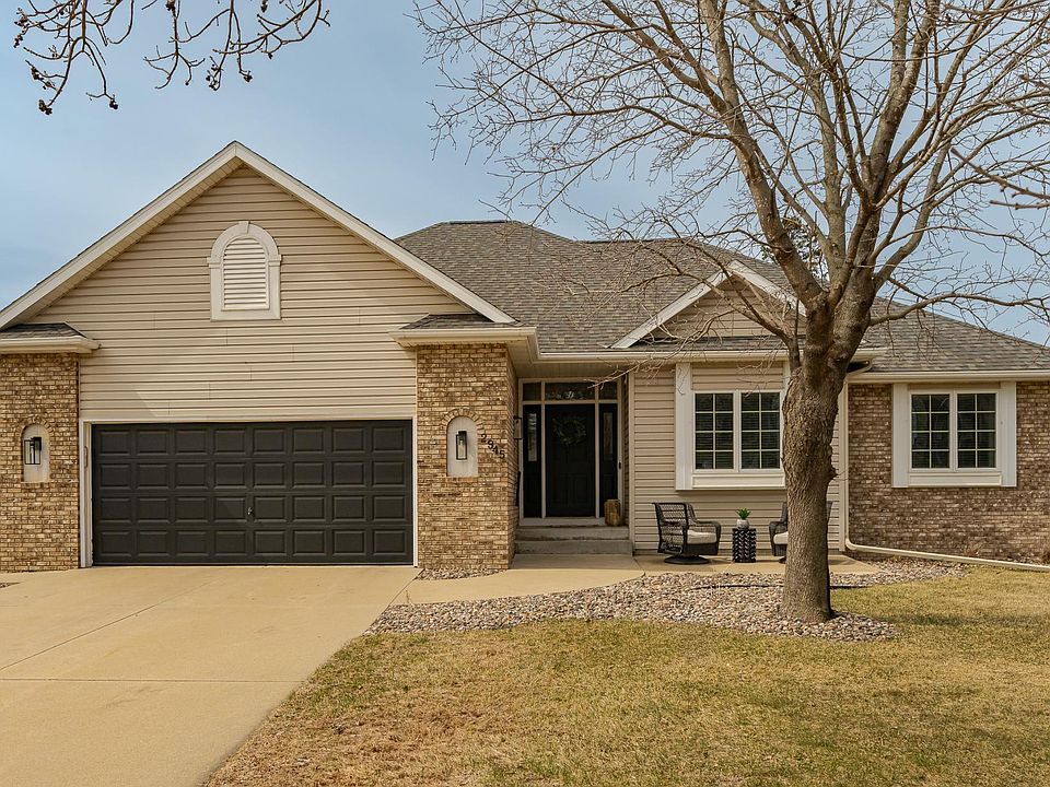 1st image of 2945 Stonegate Ct SW