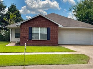 222 Willowbrook Ln, Whitehouse, TX 75791