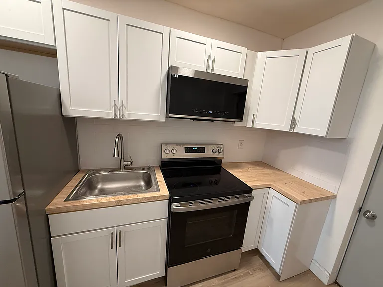 2624 S 61st St #1 — Photo 11