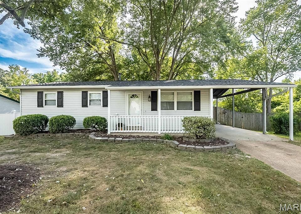 1st image of 513 Harvest Dr