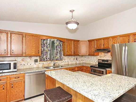 5th image of 4420 Kirkwood Ln N