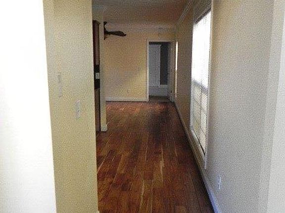 2nd image of 19 Arbor Cove Dr
