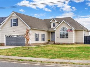 100 N Cavalcade Cir, Oak Grove, KY 42262