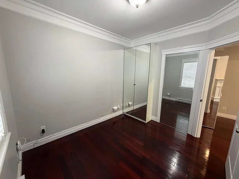 4585 Commercial St — Photo 4