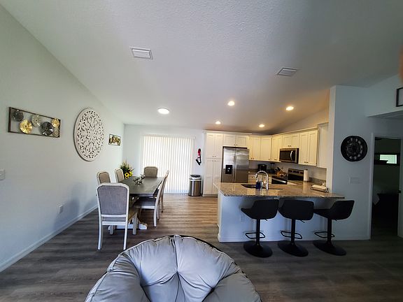 3rd image of 35 Malauka Cir