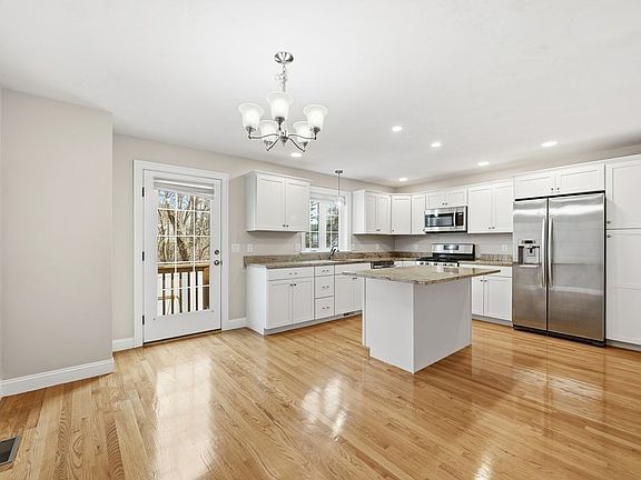 2nd image of 877 Brockton Ave #877