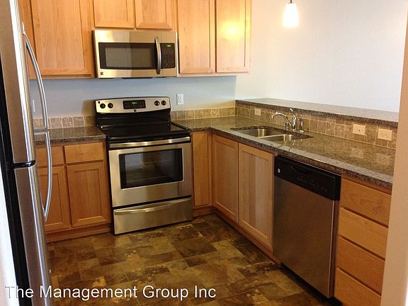 5th image of 602 NE 86th St Unit 104