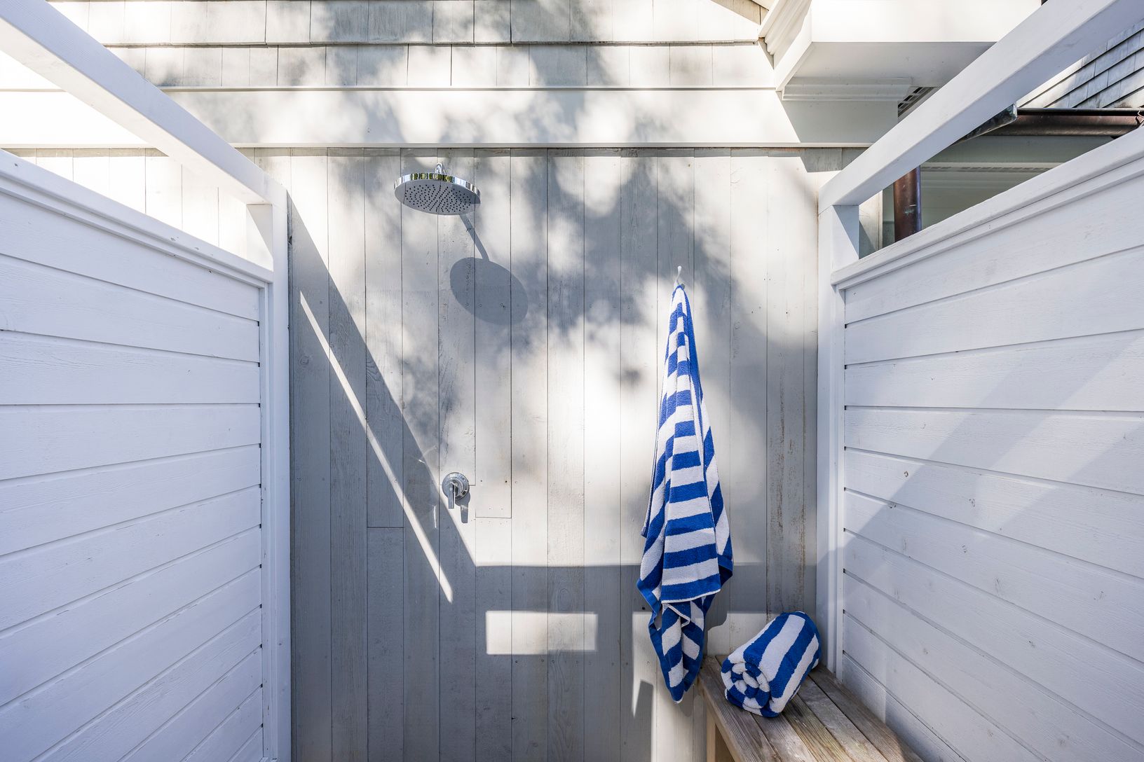  Outdoor Shower 