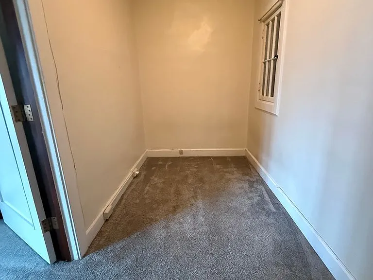 230 S Washington St — Photo 9
