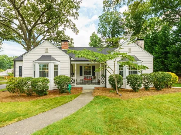 1416 Garland Dr, Greensboro, NC 27408