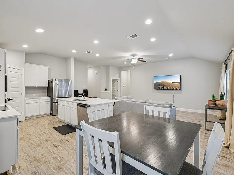 21709 Osage Ln — Photo 9