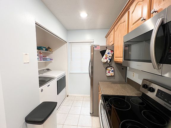 5th image of 7623 Baymeadows Cir W APT 2012