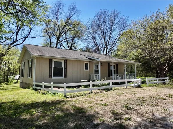 17930 S 1275th Rd, Nevada, MO 64772