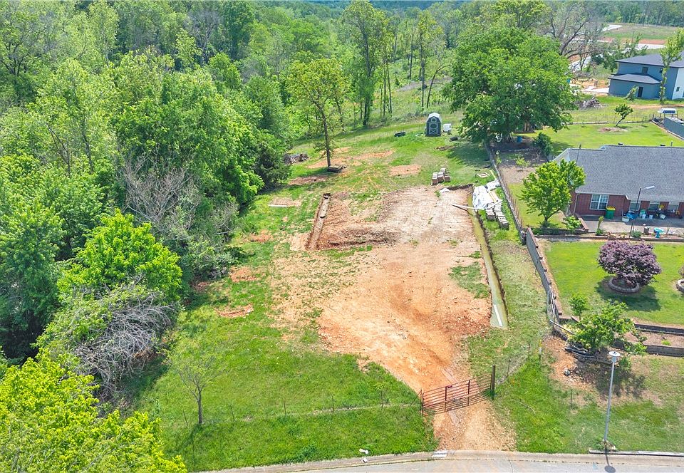 1st image of 131 Hobbs Rd #11