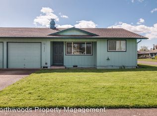 5239 F St, Springfield, OR 97478