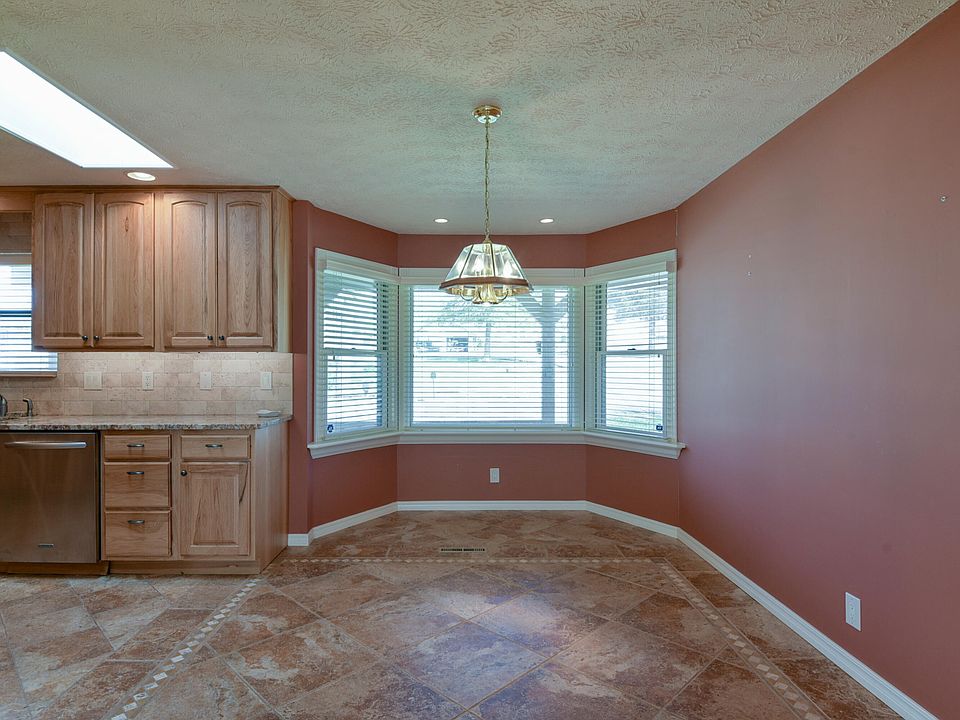 1st image of 151 Elm Point Ln