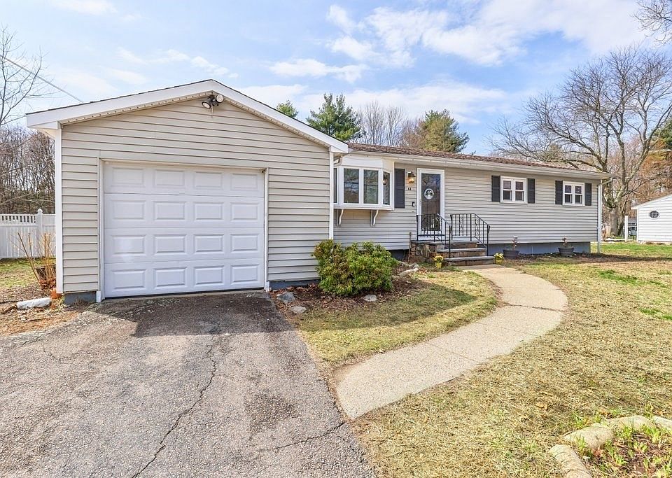 1st image of 44 Temi Rd