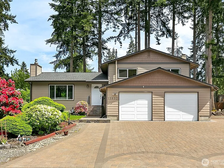 13832 146th Pl SE #B — Photo 1