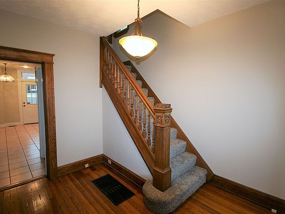 2nd image of 1824 Holman Ave