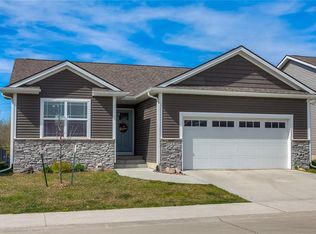 3712 SW Stonehaven Ln, Ankeny, IA 50023
